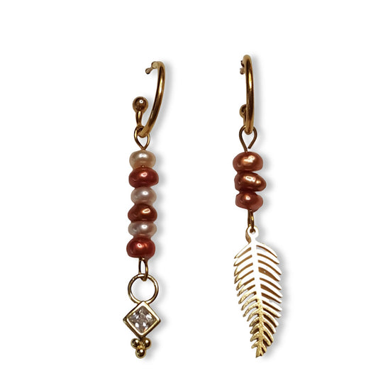 Golden Harmony - Oorbel - zoetwaterparel