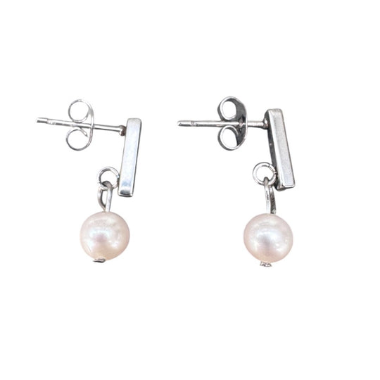 Soft Glow - Earring - Freshwater pearl
