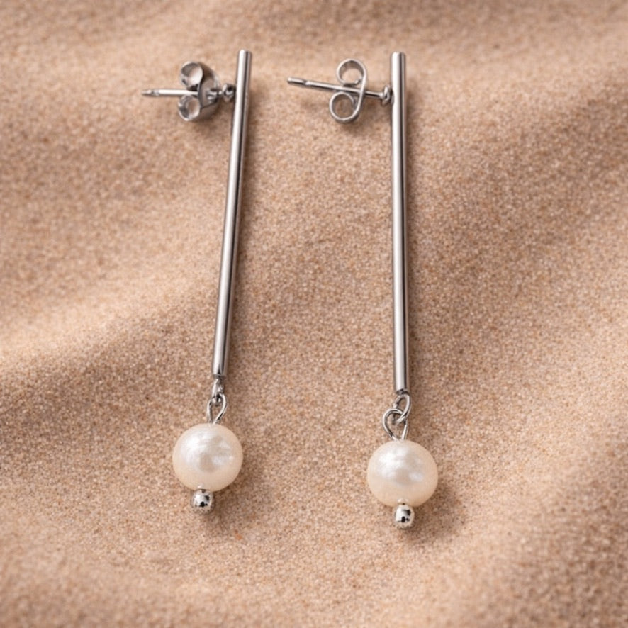 Simone Pearl Line  - Oorbellen - Zoetwaterparel - Zilver
